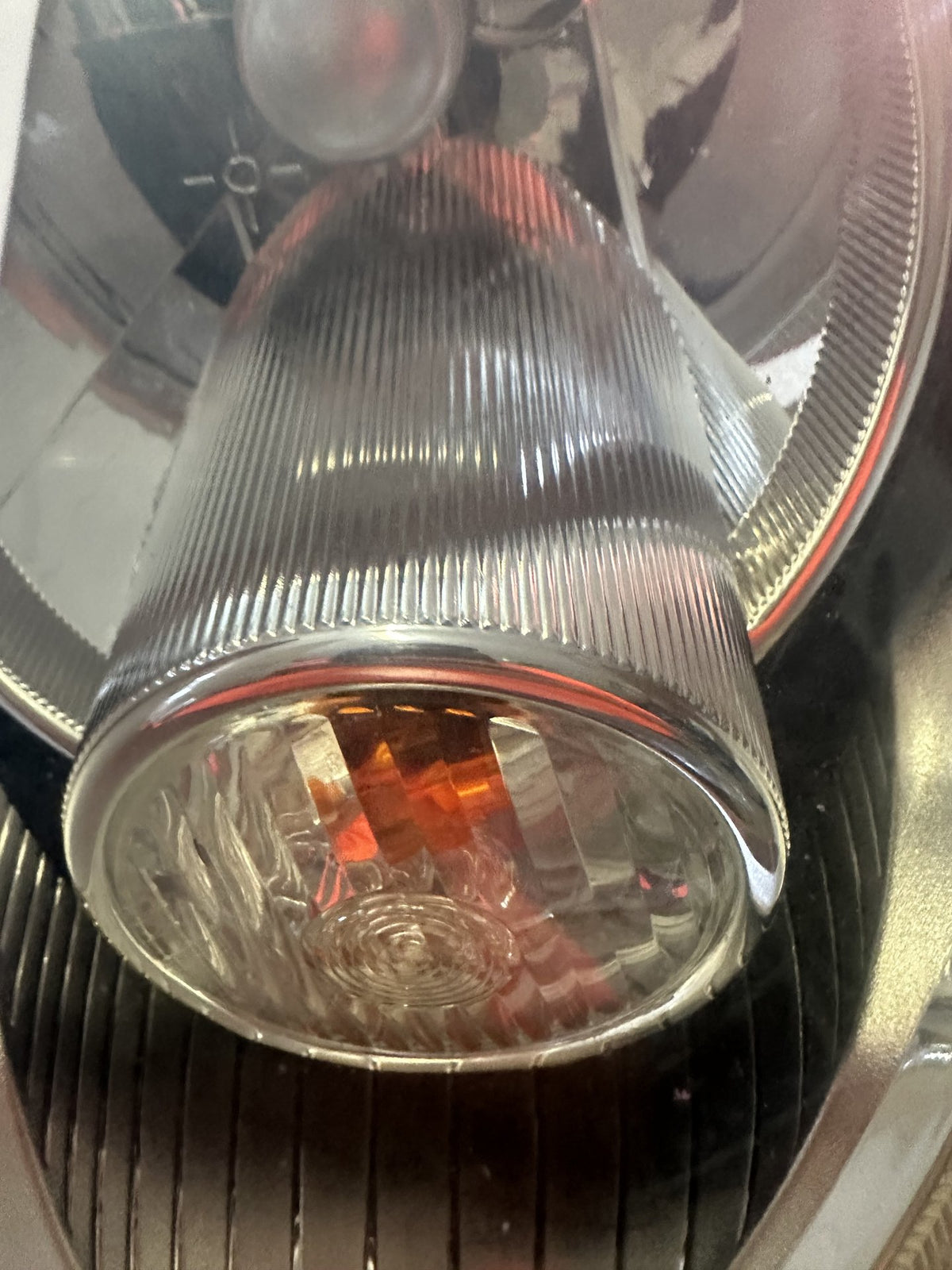 2011-2015 MINI Cooper R59 Convertible Left Headlight 16081804