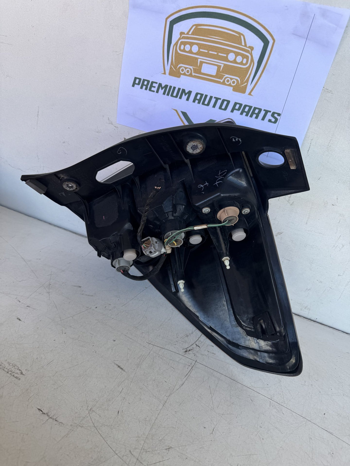 2011 Subaru Forester Left Taillight