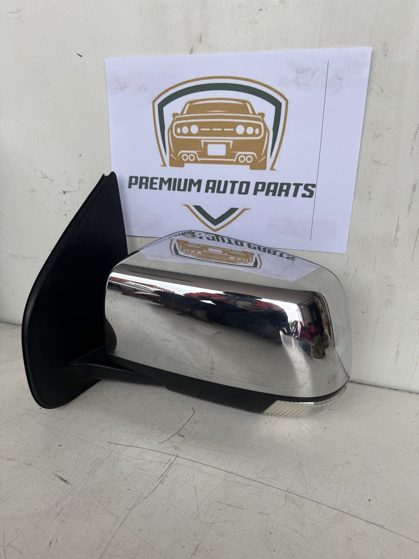 2013 Isuzu D-Max Pickup Left Door Mirror