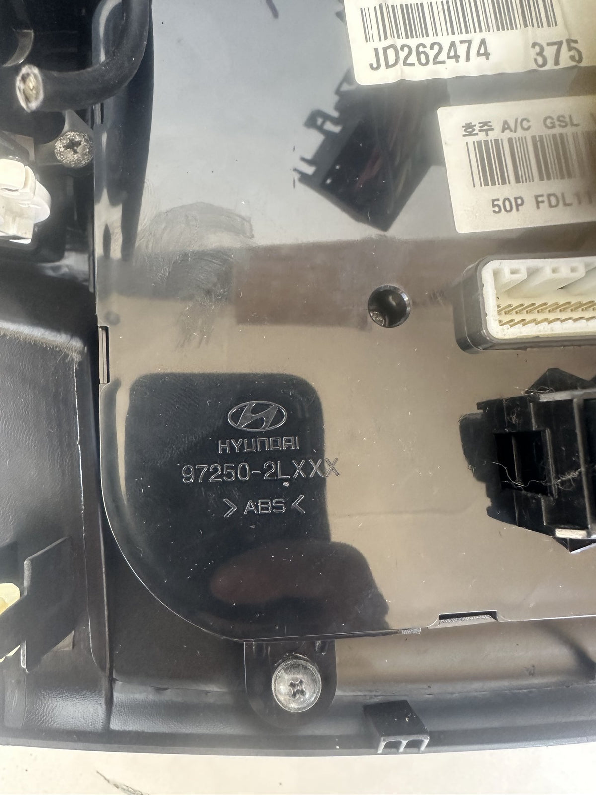 2010 Hyundai i30 Hatchback Stereo Head Unit 97250-2LXXX