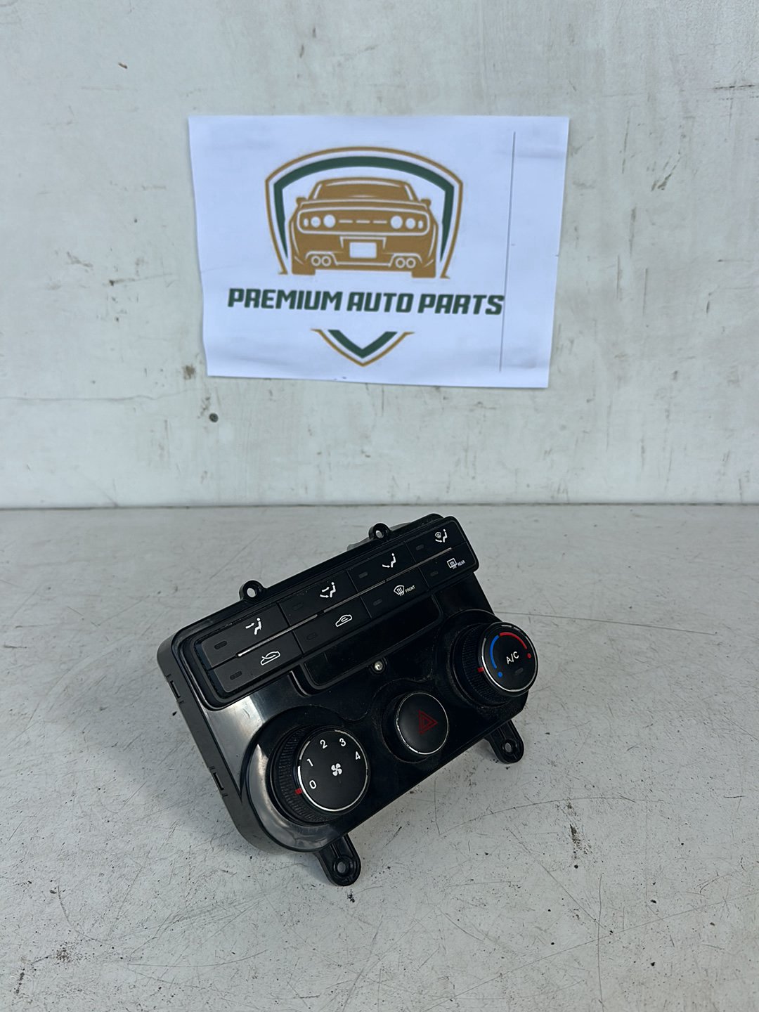 2009 Hyundai i30 FD Hatchback Heater/AC Controls