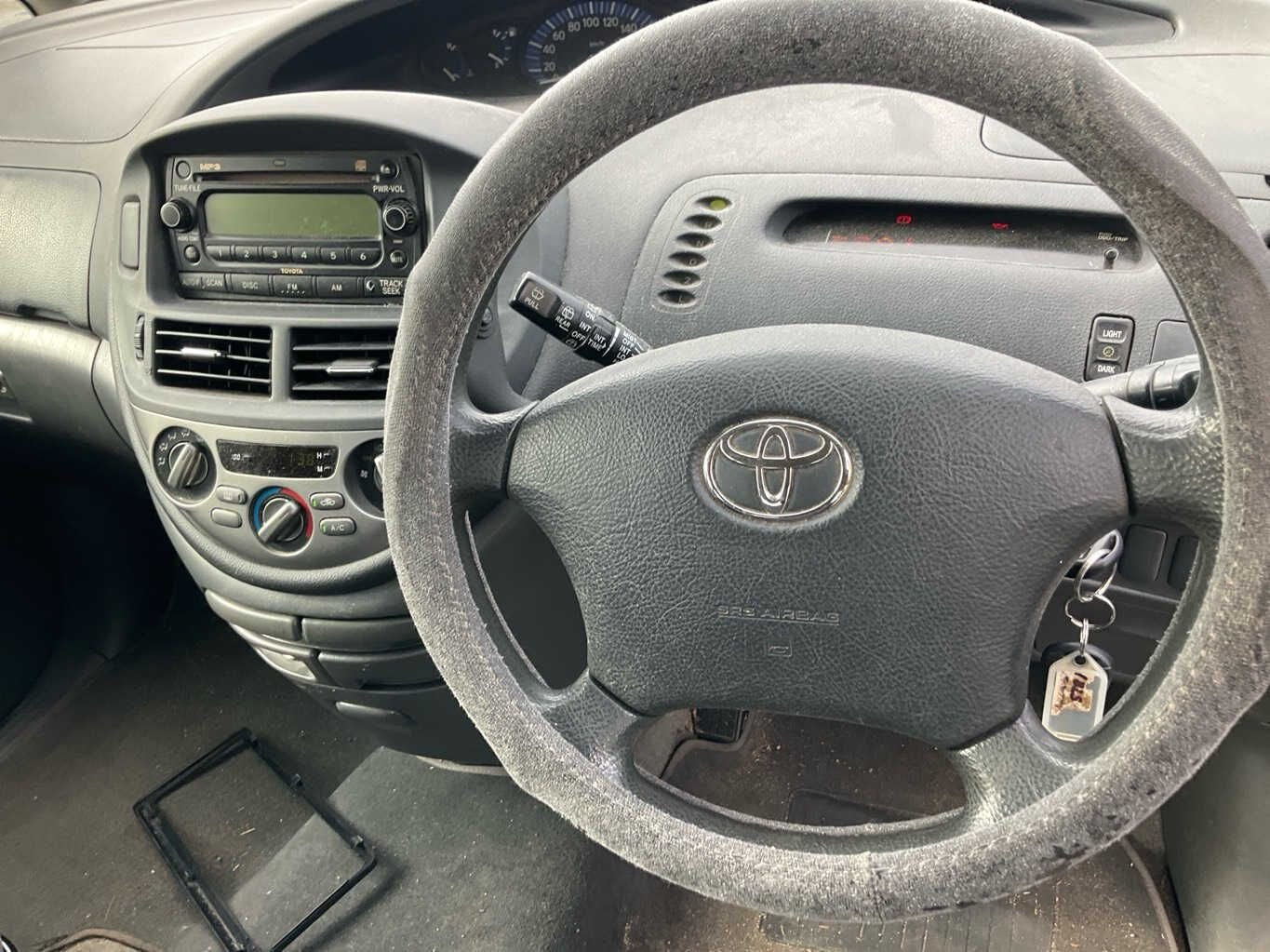 2005 Toyota Tarago GLi R30