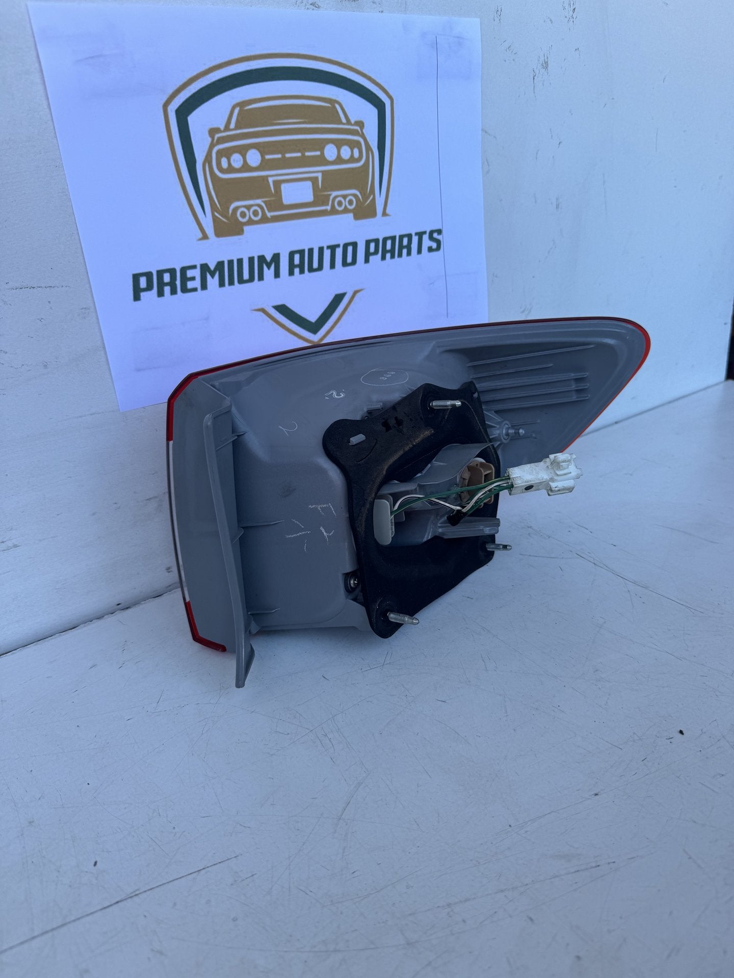 2010  E150 Left Taillight