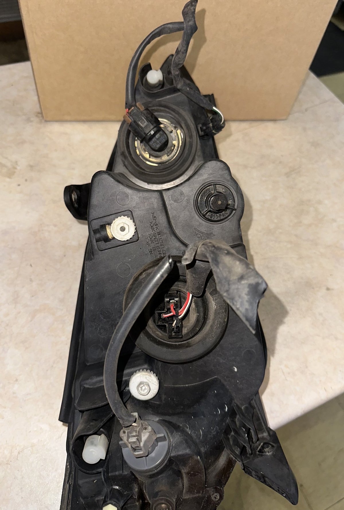2004 Toyota Camry Sedan Left Headlight 81150