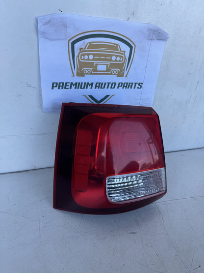2014 Kia Sorento XM Station Wagon Left Taillight