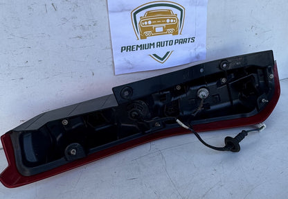 2010   Right Taillight