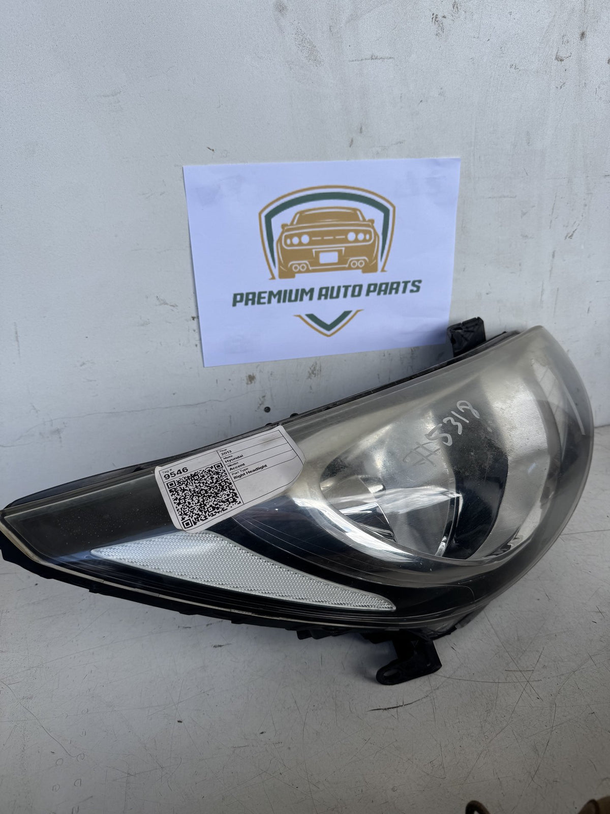 2013 Hyundai Accent RB Sedan Right Headlight