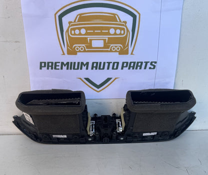 2020   Dash Air Vent Centre