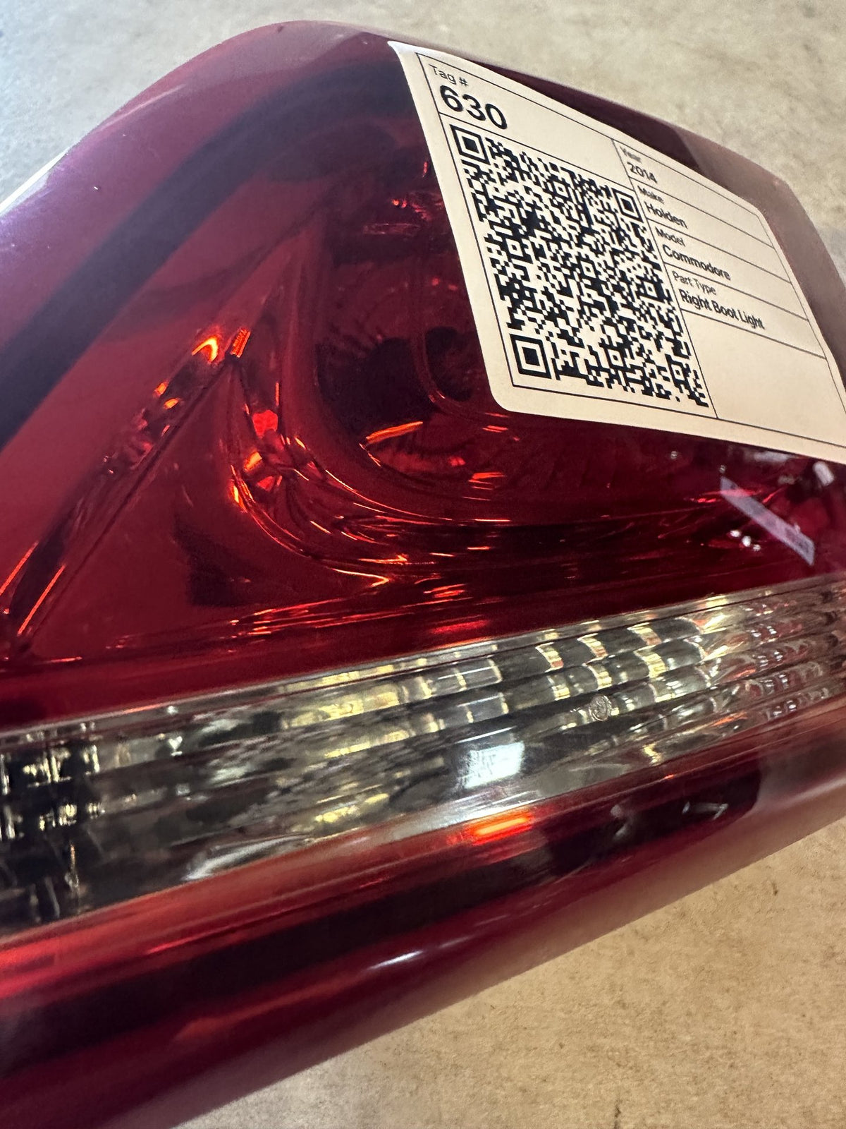 2014 Holden Commodore VF Right Boot Light 92270554