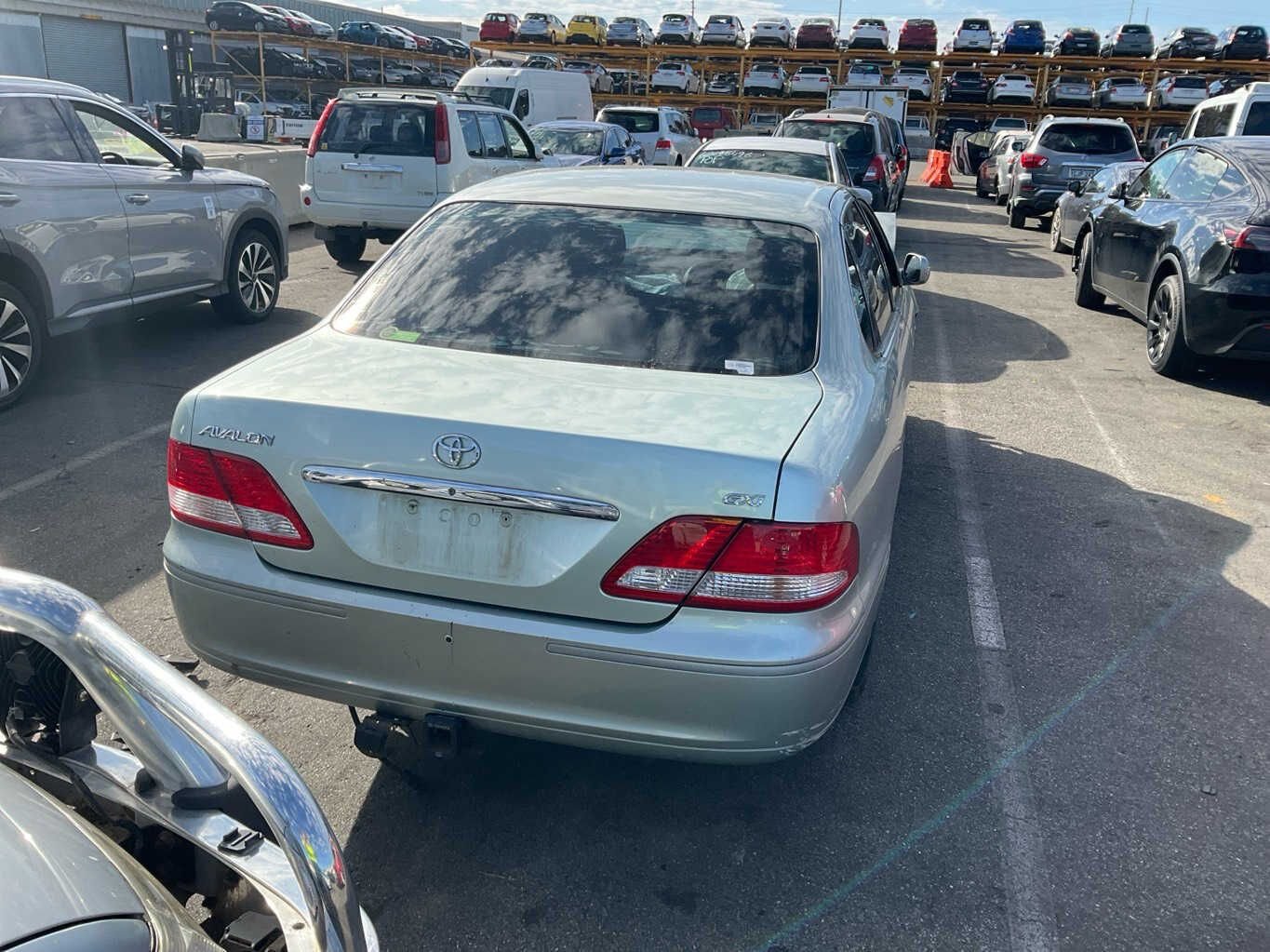 2004 Toyota Avalon  X30Sedan 
Toyota
Avalon