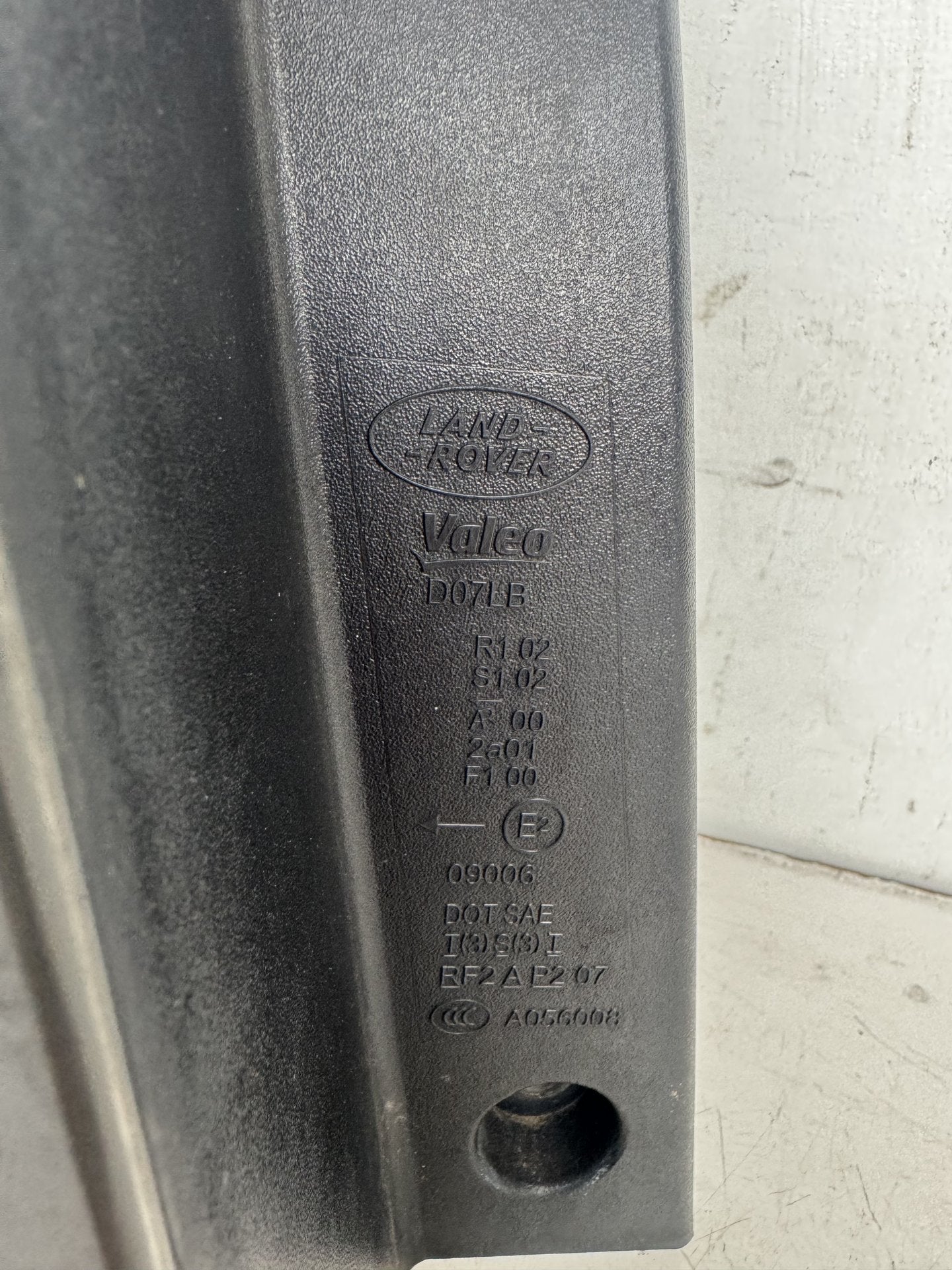 2011 Land Rover Land Rover Station Wagon Left Taillight