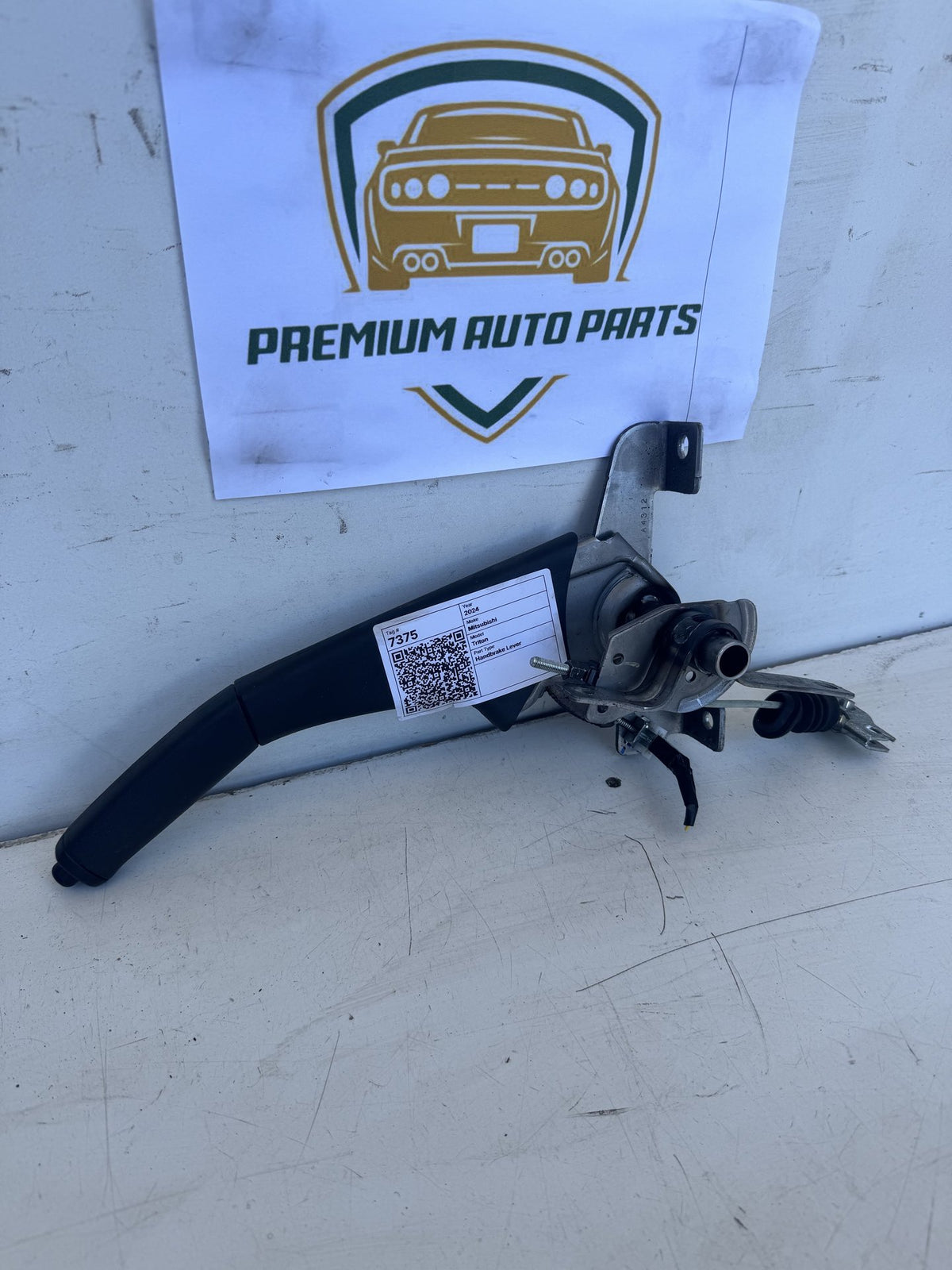 2024 Mitsubishi Triton - Handbrake Lever