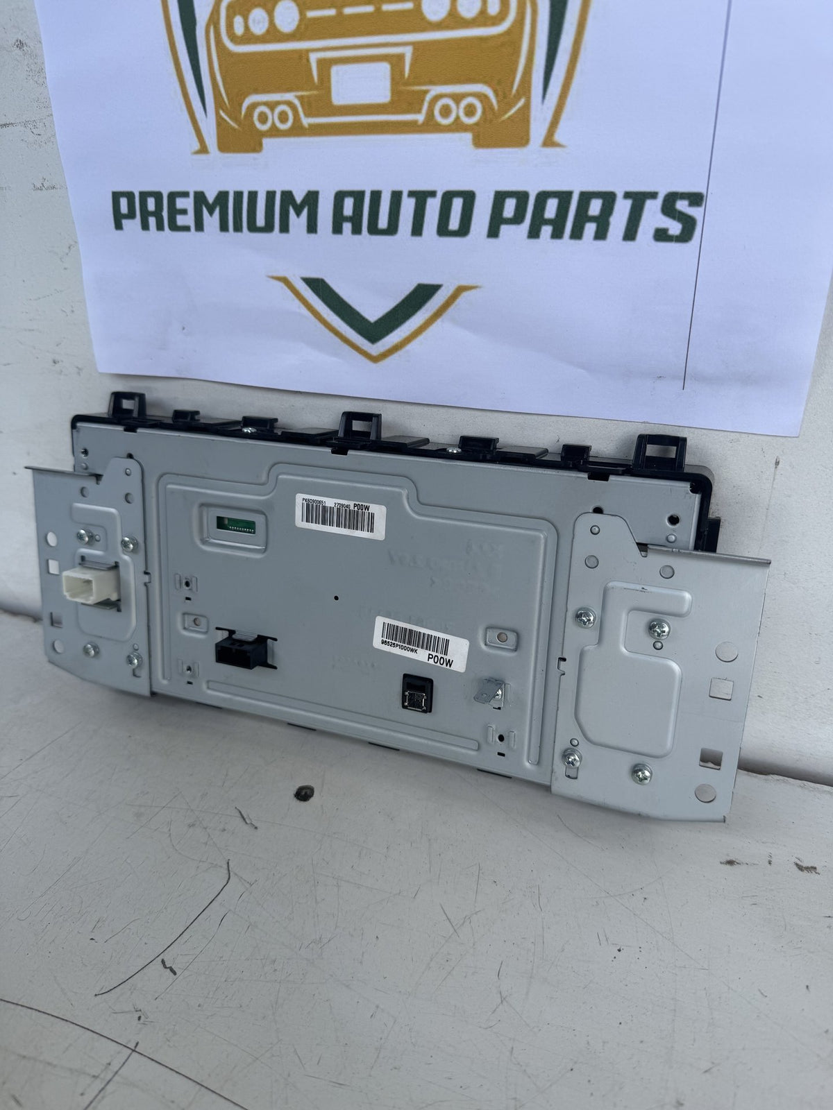 2025 Kia Sportage - Stereo Head Unit