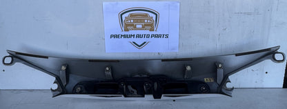 2017 Toyota RAV4 Station Wagon Grille