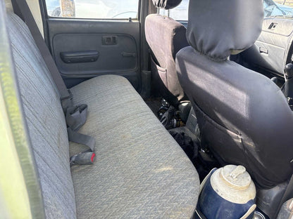2002 Toyota Hilux N100