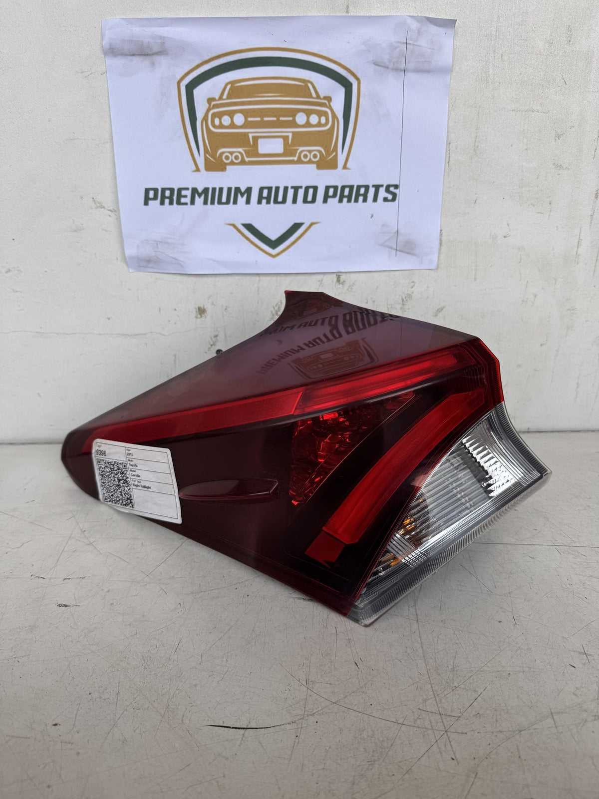 2015 Toyota Corolla Hatchback Right Taillight