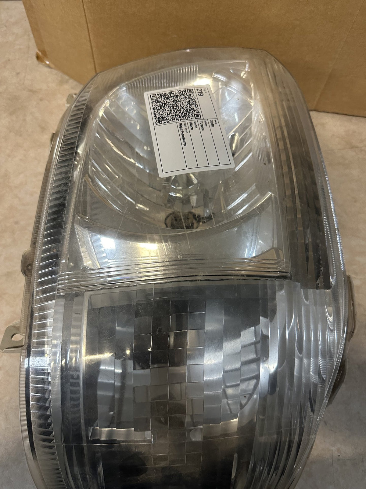 2005-2015 Toyota Hiace LWB TRH201 - Right Headlight