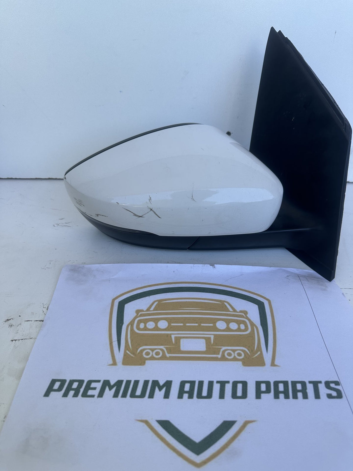 2011 Volkswagen Polo Hatchback Right Door Mirror 024542