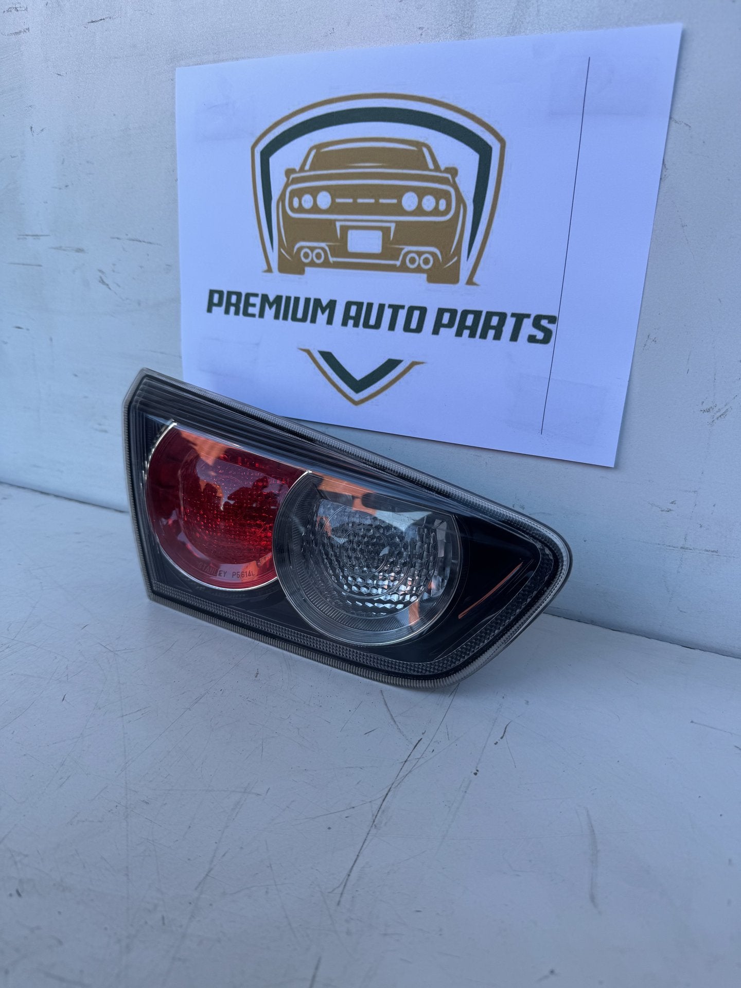 2017  CF Left Boot Light