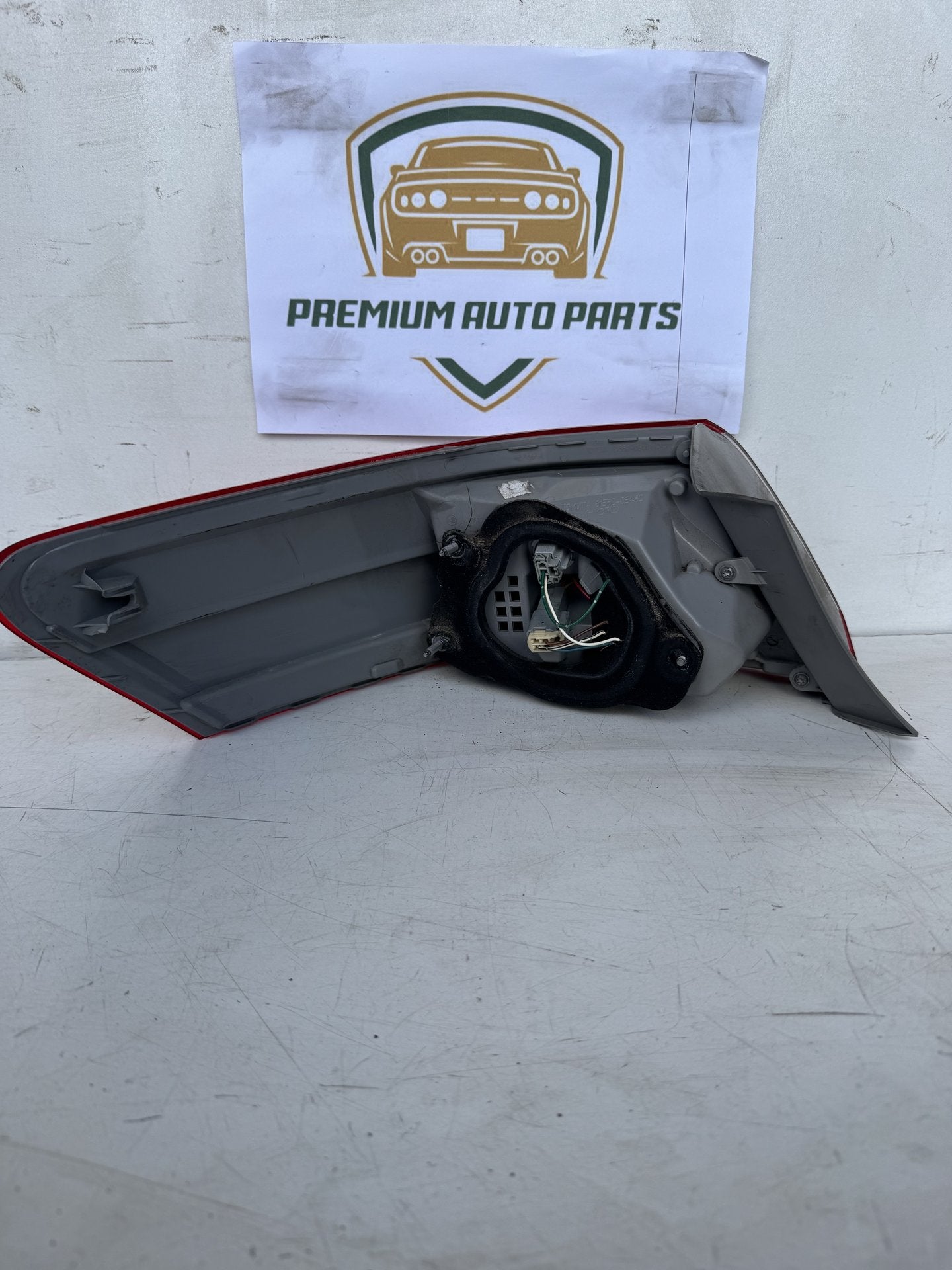 2010  XV40 Right Taillight