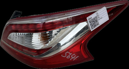 2014 Nissan Altima Right Taillight