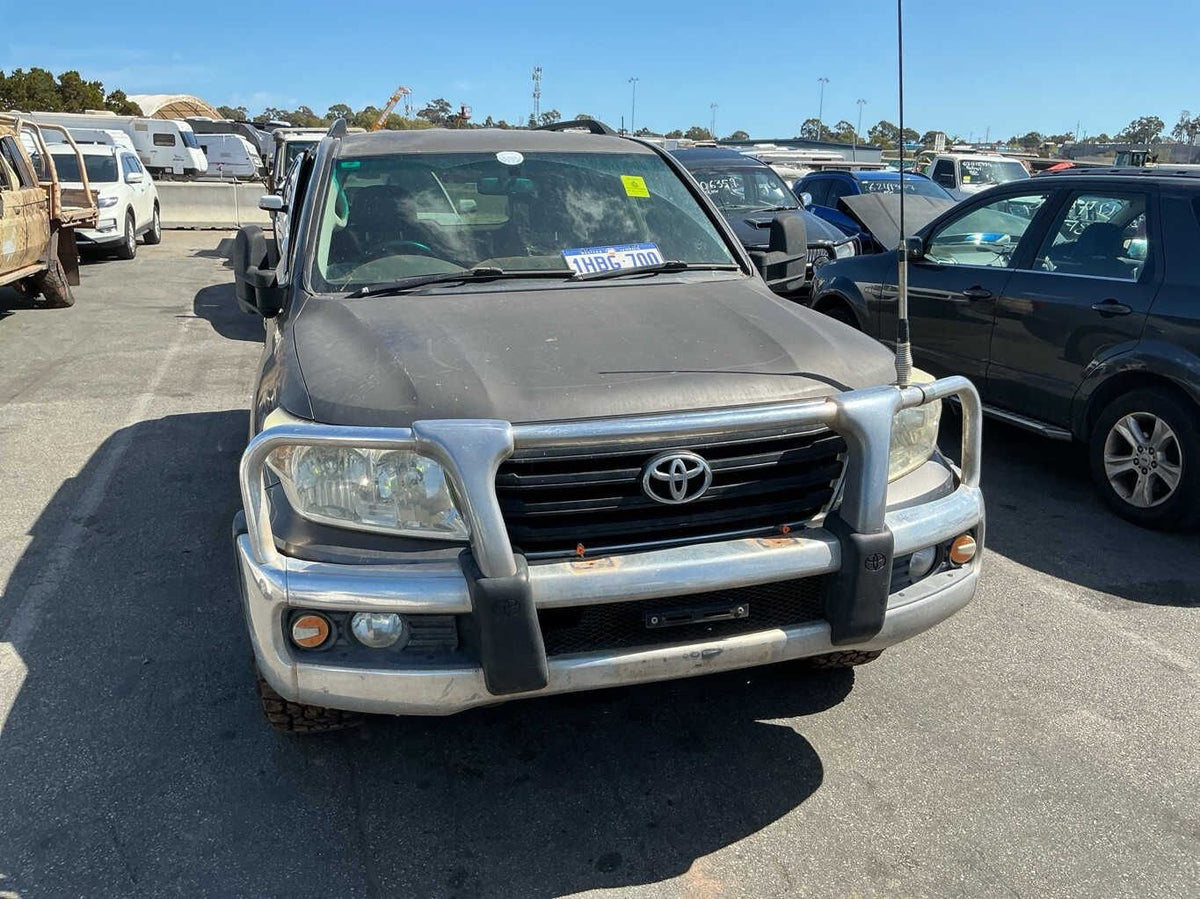 2012 Toyota Land Cruiser J200