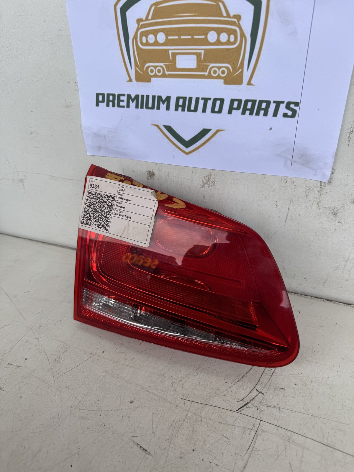 2015 Volkswagen Touareg MK2 - 7P Station Wagon Left Boot Light