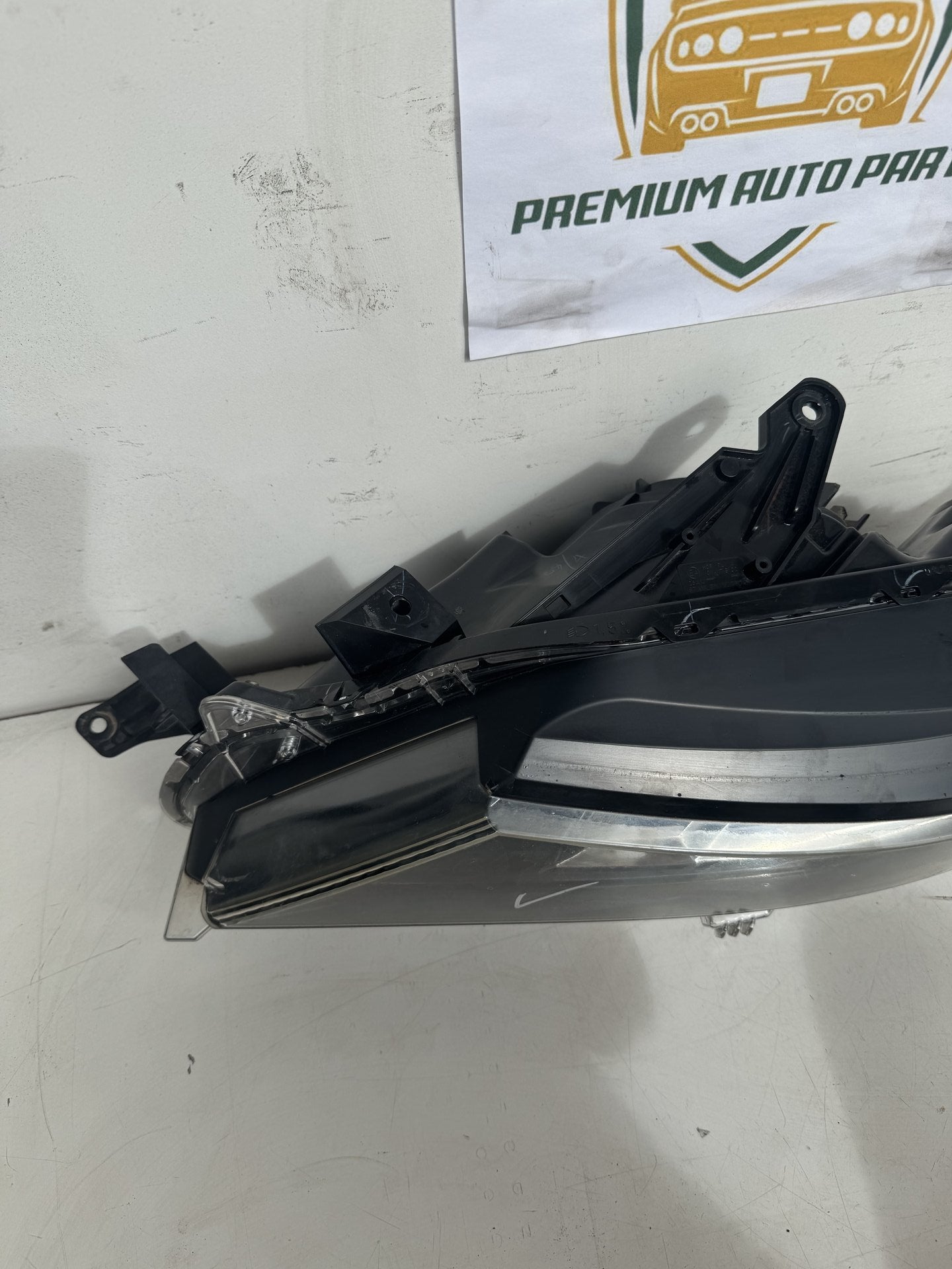 2019   Left Headlight
