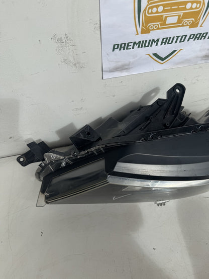 2019   Left Headlight