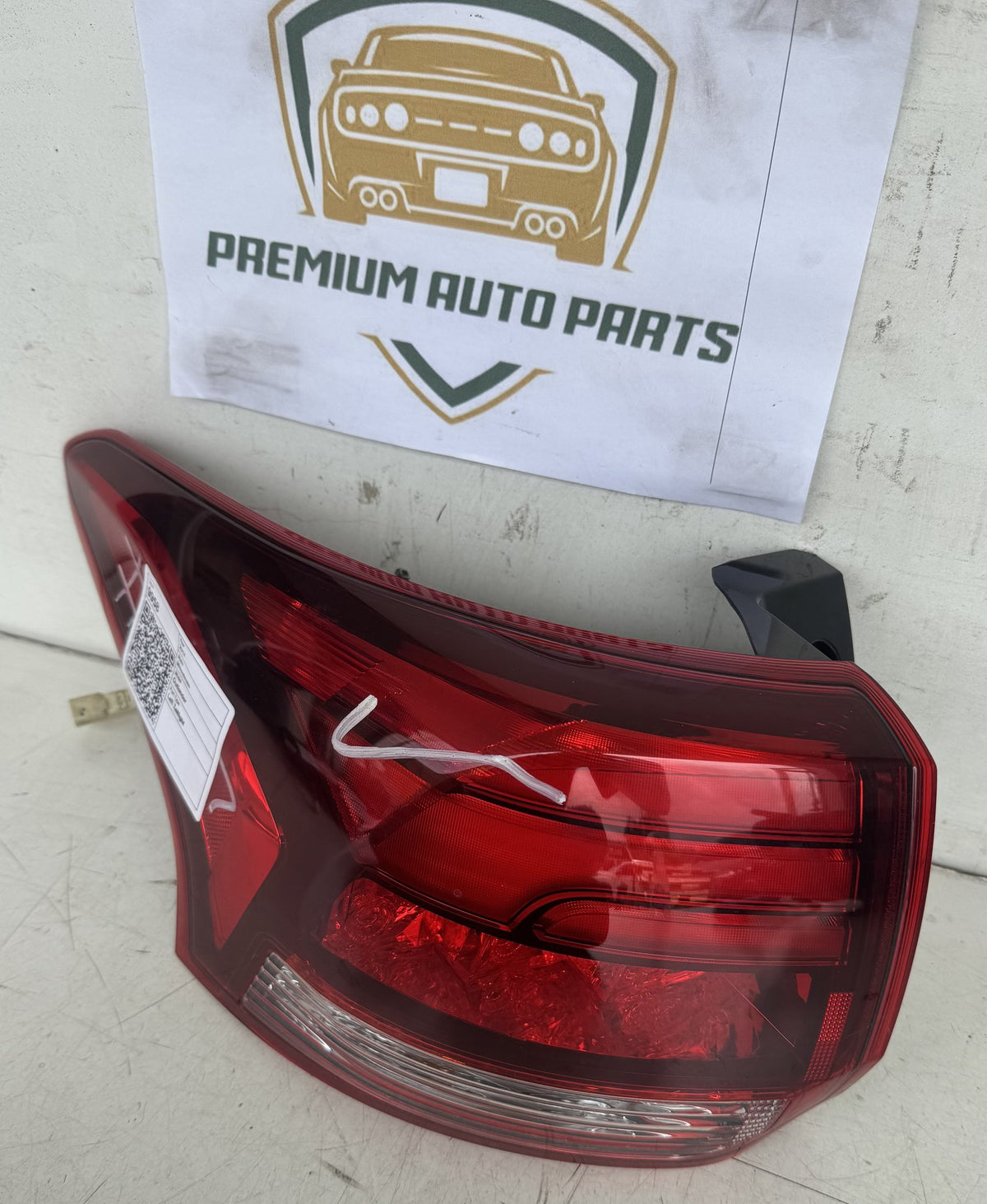 2017 Mitsubishi Outlander GF*W Station Wagon Left Taillight