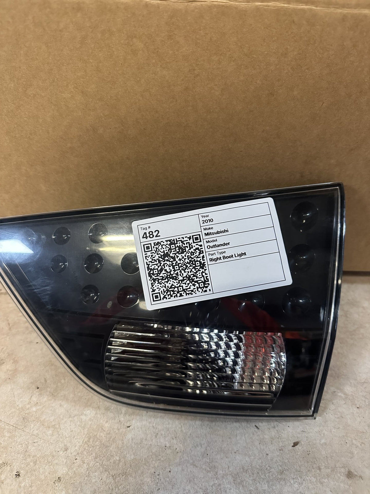 2010 Mitsubishi Outlander - Right Boot Light