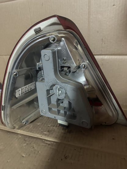 1994-2000 Mercedes-Benz C200 C-Class W202 Sedan Right Taillight 2028203564