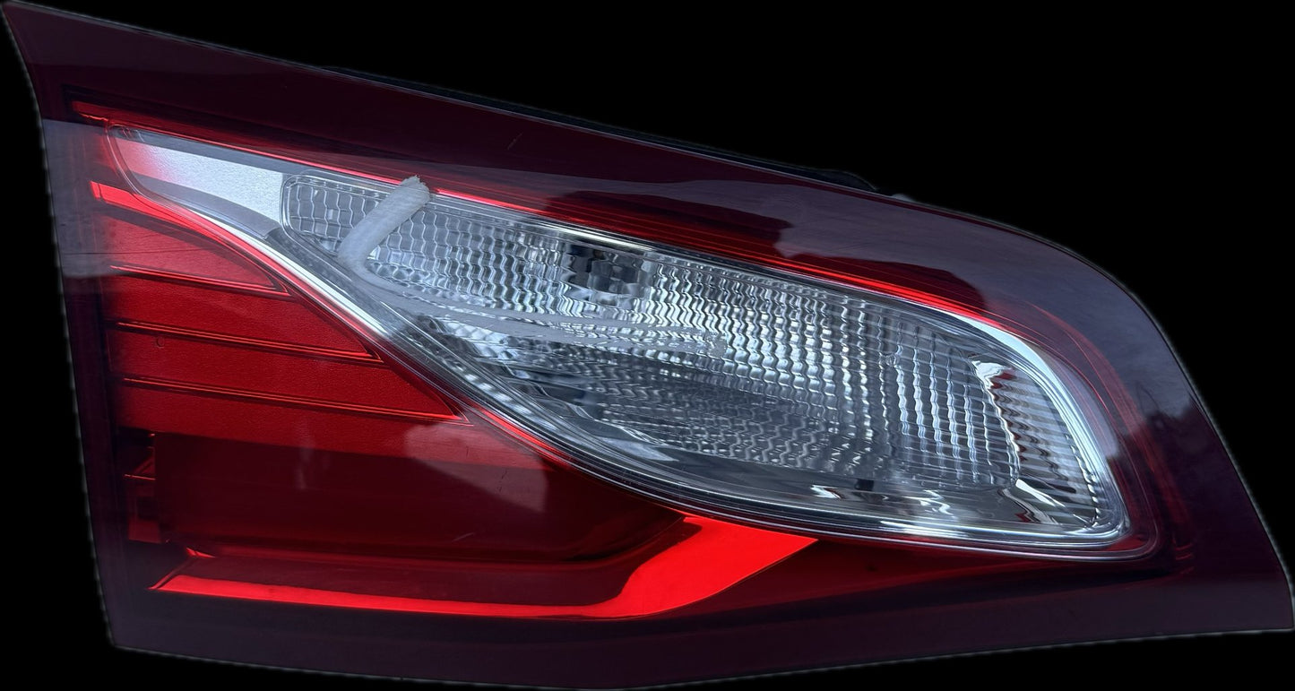 2019  EQ Left Boot Light