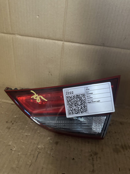 2014 Hyundai Elantra MD Sedan Right Boot Light 92404-3X2