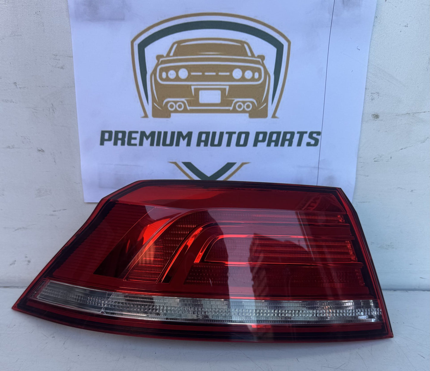 2018   Left Taillight