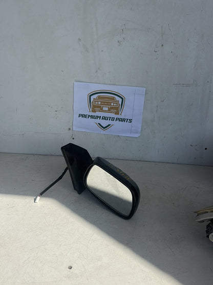 2004 Toyota Corolla E120 Hatchback Right Door Mirror