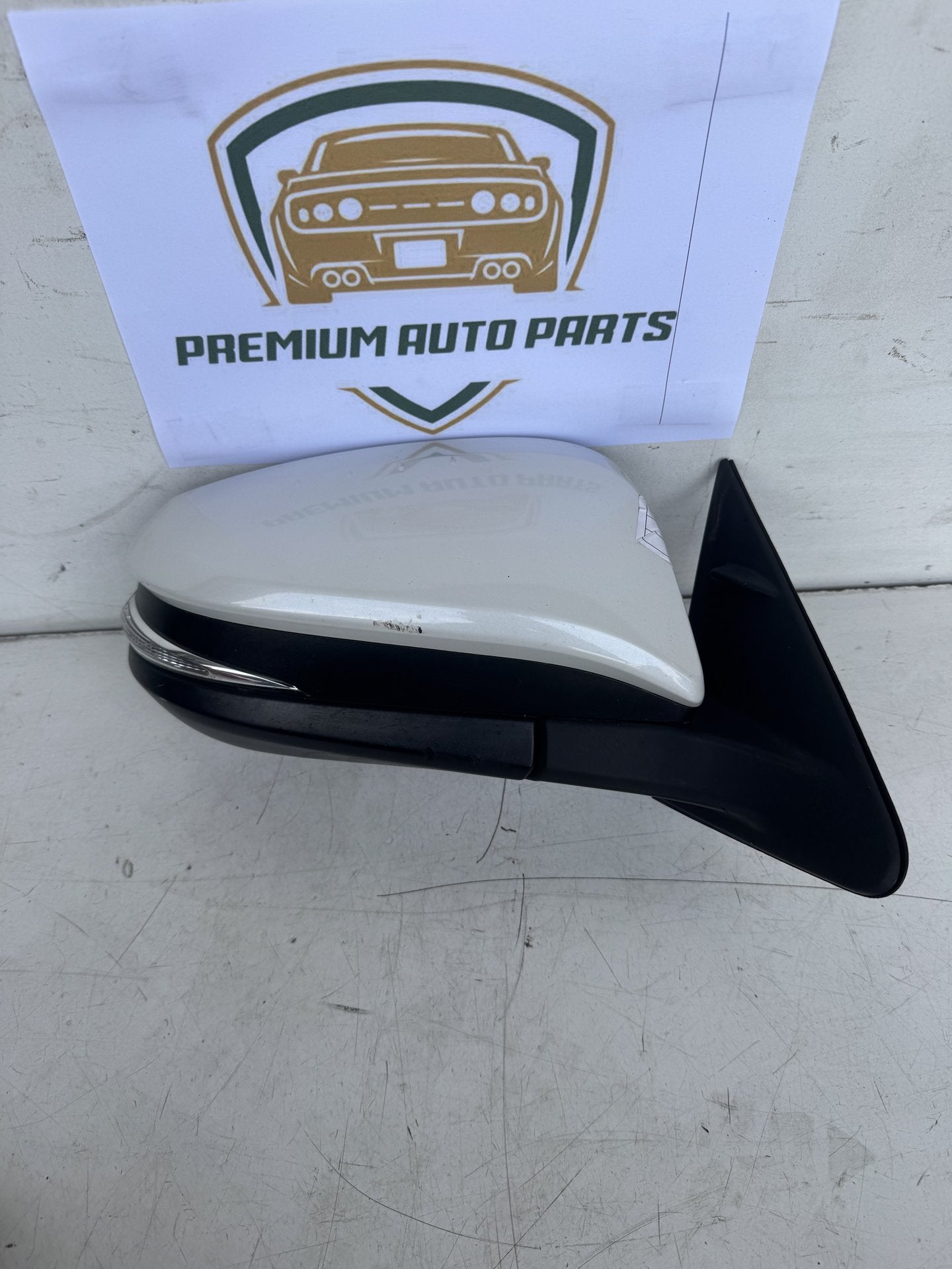 2015  U50 Right Door Mirror
