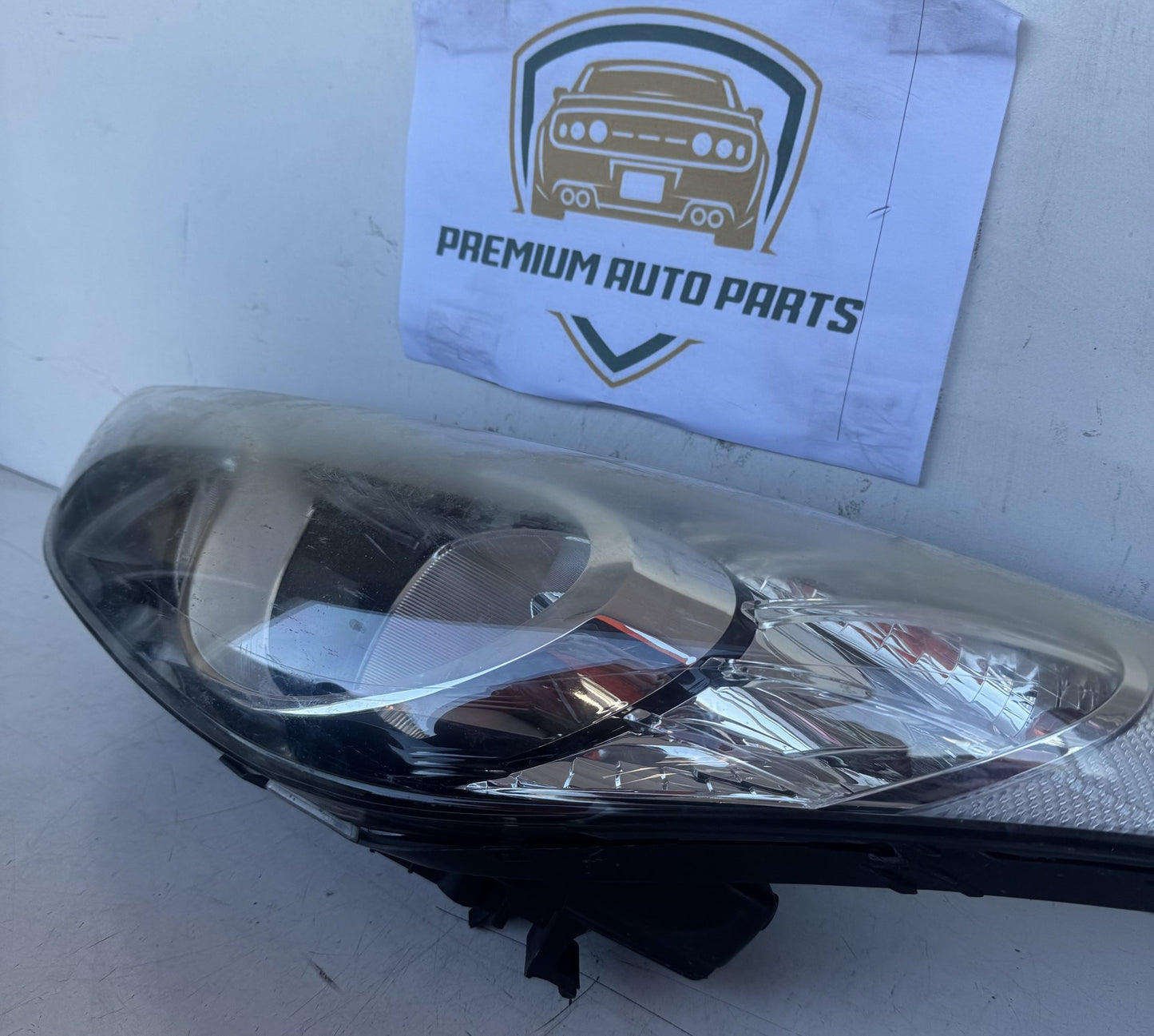 2013 Hyundai Elantra MD Sedan Left Headlight