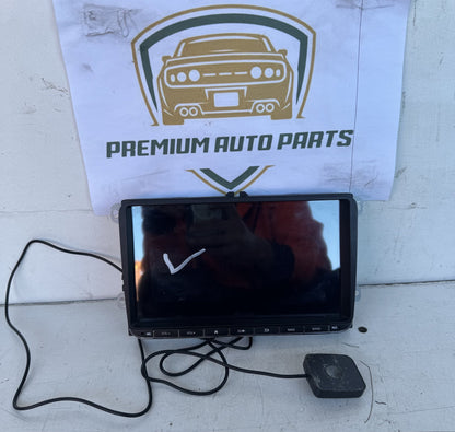 2010 Volkswagen Golf MK6- 5K Station Wagon Stereo Head Unit