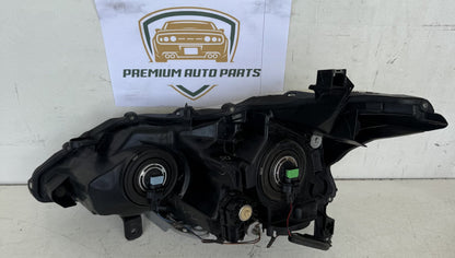 2014 Nissan Altima Right Headlight
