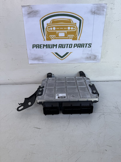 2014 Toyota Hiace ECU 89661-8351