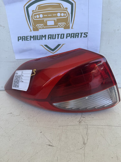 2017 Hyundai Tucson Station Wagon Left Taillight