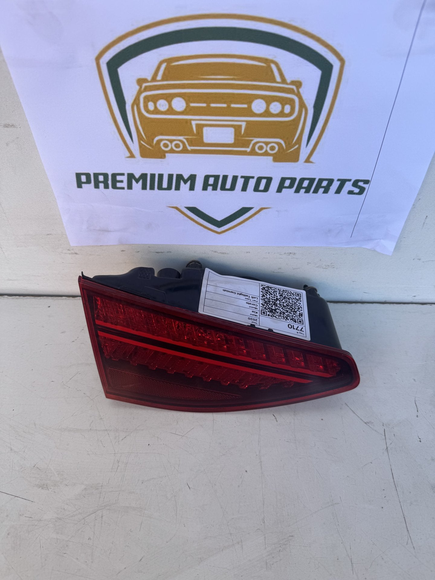 2020   Left Taillight Garnish