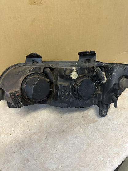 2010 Holden Commodore Commodore Right Headlight