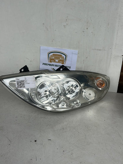 2016 Renault Master Cargo Van Left Headlight