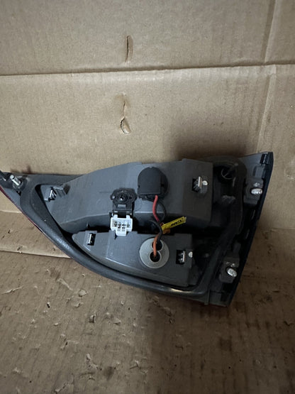 2012 Hyundai Elantra - Left Boot Light