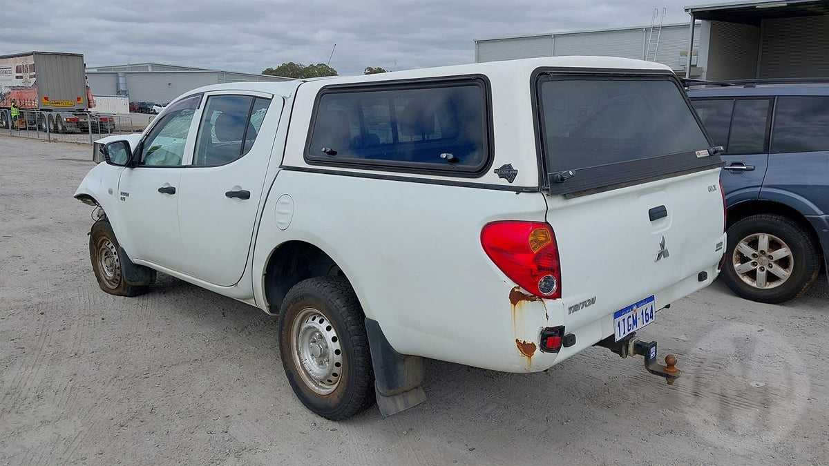 2010 Mitsubishi Triton KA*T