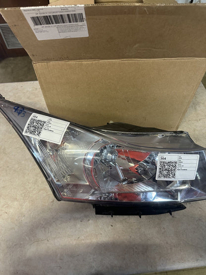 2016 Holden Cruze Sedan Right Headlight 12413