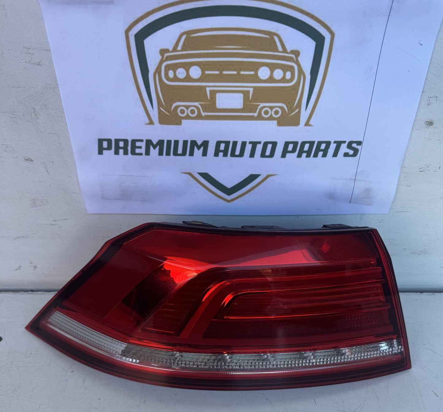 2018   Left Taillight