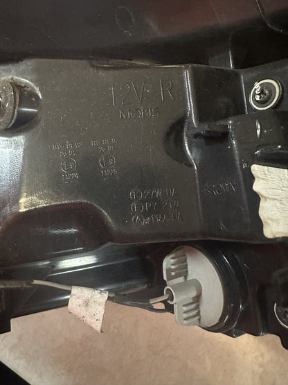 2014 Hyundai Elantra Elantra Sedan Right Taillight 92402